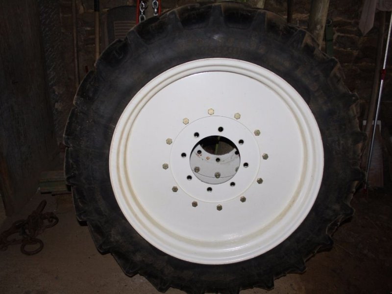 Komplettradsatz des Typs Sonstige POUR PONT AVANT ZF, Gebrauchtmaschine in HORION HOZEMONT (Bild 1)