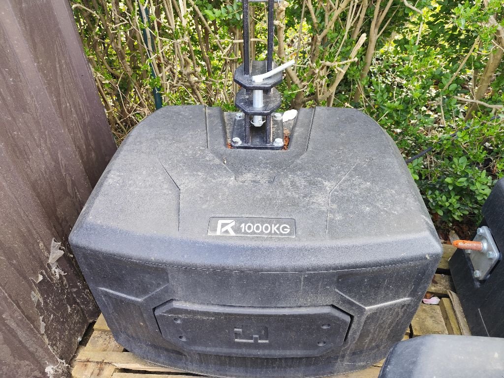 Sonstige Traktorteile des Typs Avant masse de 600 a 1500kg, Gebrauchtmaschine in HORION HOZEMONT (Bild 3)