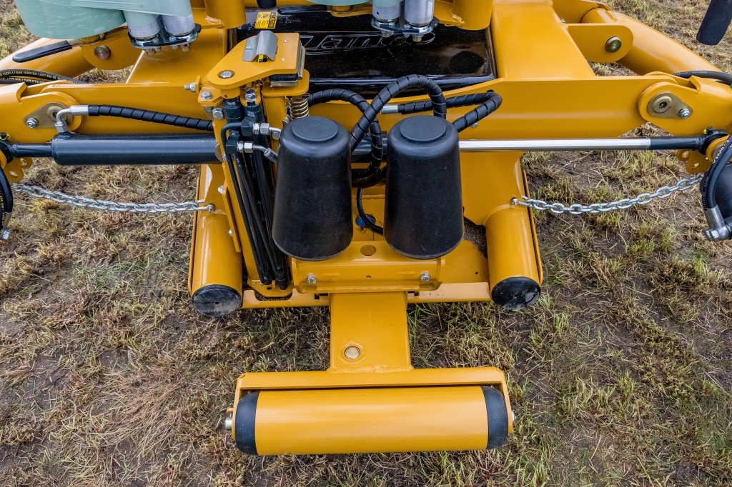 Ballenwickler des Typs Tanco S200 / S300 VariWrap, Neuauflage des 1320 EH/1300 Serie, Neumaschine in Wiesbaden (Bild 11)