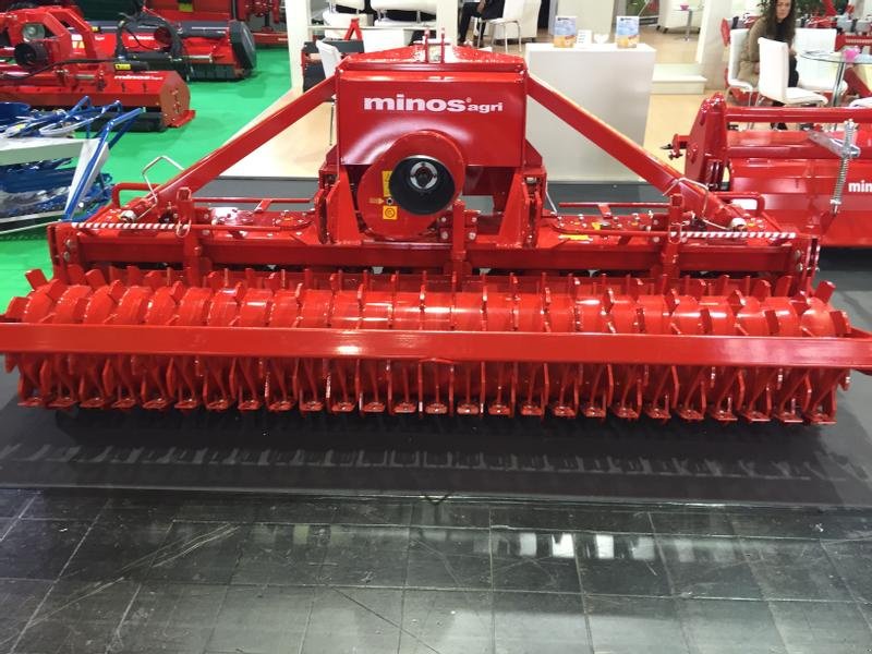 Kreiselegge des Typs Minos Agri Kreiselegge T-DRAM 3001 mit Packerwalze, Neumaschine in Münstermaifeld (Bild 8)