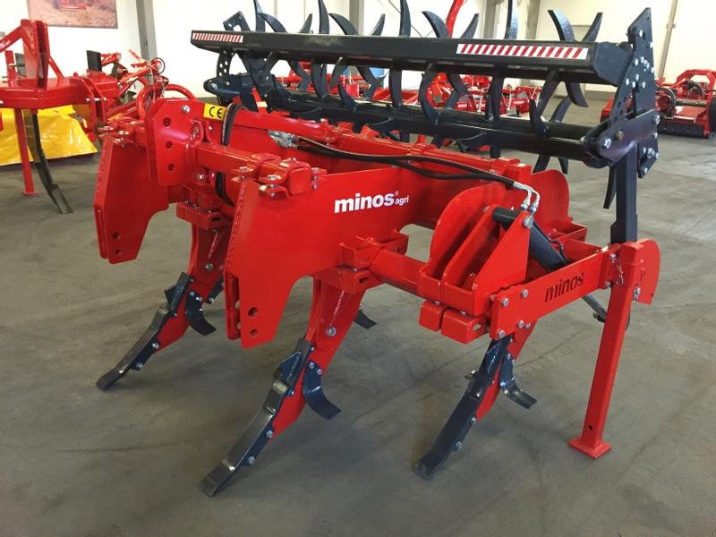 Tiefenlockerer des Typs Minos Agri Untergrundlockerer mit Drehrechen GB 5, Neumaschine in Münstermaifeld (Bild 14)