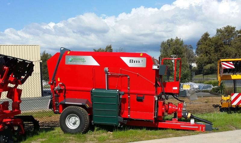 Futtermischwagen des Typs Minos Agri Futtermischwagen T-YYKM 8, Neumaschine in Münstermaifeld (Bild 4)