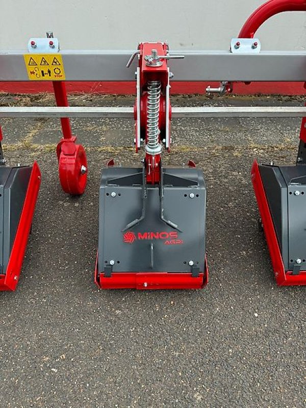Bodenfräse des Typs Minos Agri Reihenfräse T-SCM-5-A, Neumaschine in Münstermaifeld (Bild 8)