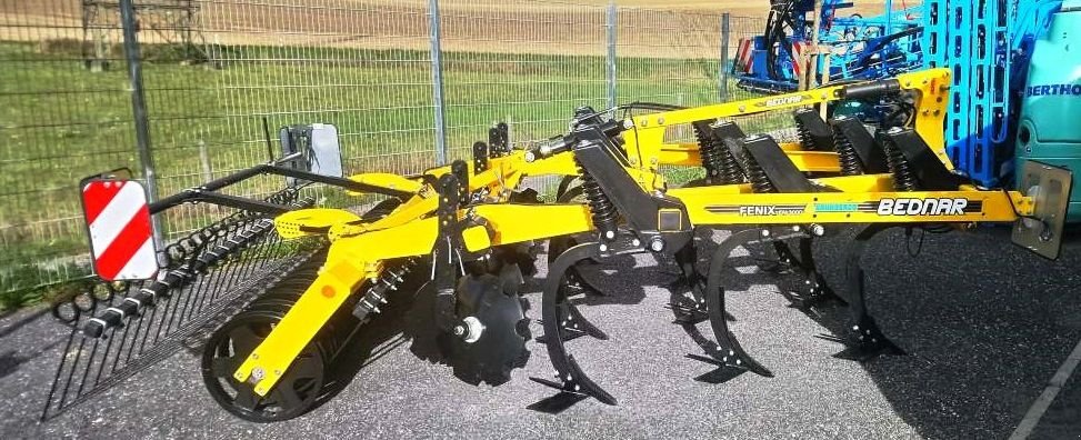 Grubber des Typs Bednar Déchaumeur à dents FENIX 3000, Gebrauchtmaschine in Aesch (Bild 2)