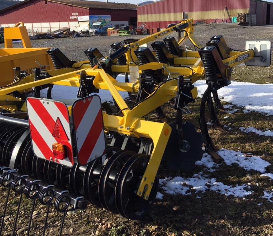 Grubber des Typs Bednar Swifterdisc XN3000, Gebrauchtmaschine in Aesch (Bild 1)