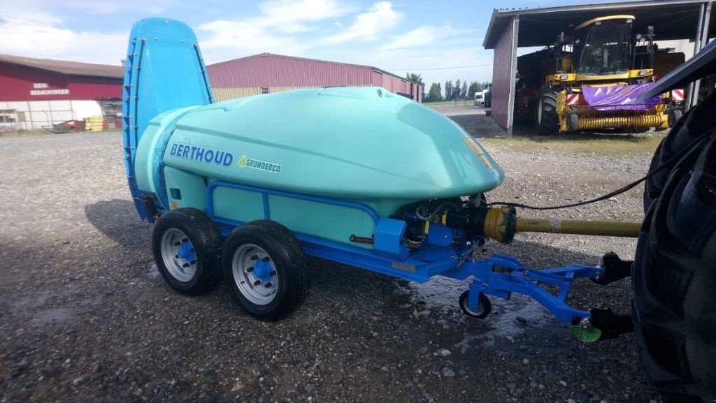 Anhängespritze des Typs Berthoud puvérisateur Fructair 1500 TCI, Gebrauchtmaschine in Aesch (Bild 1)