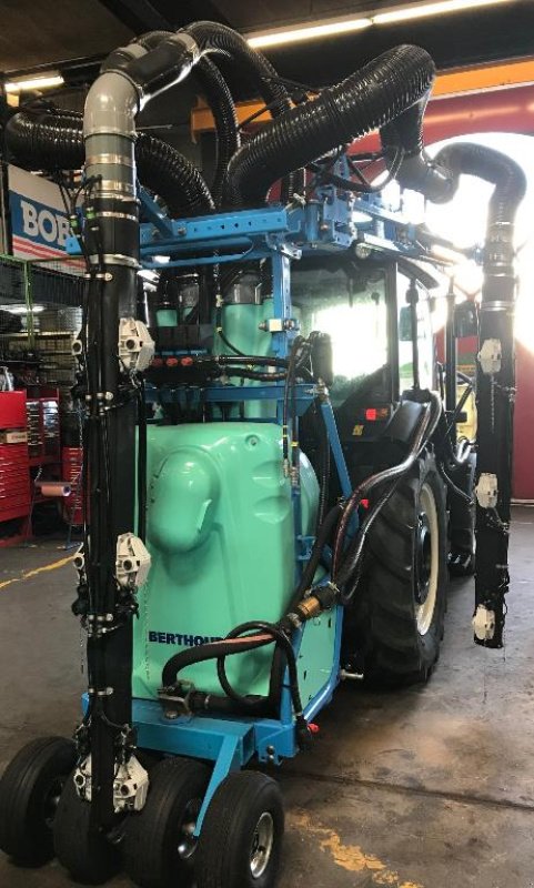 Anhängespritze des Typs Berthoud Twist'air / Speedair, Gebrauchtmaschine in Aesch (Bild 2)