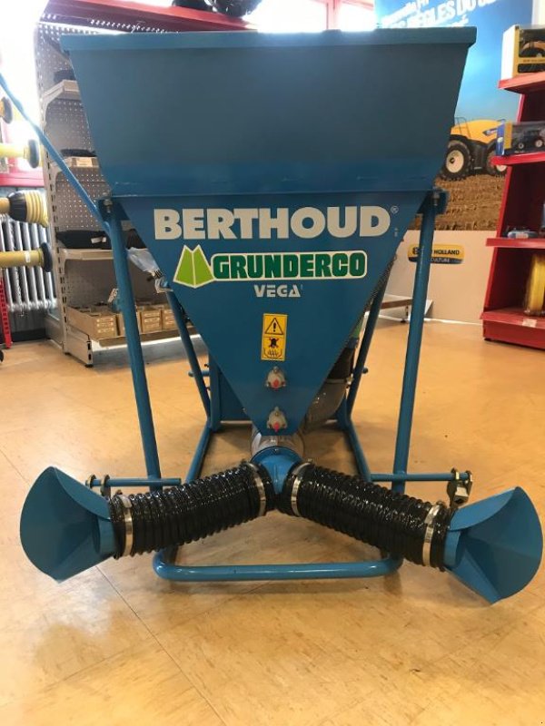 Anhängespritze des Typs Berthoud poudreuse VEGA 120l, Gebrauchtmaschine in Aesch (Bild 1)