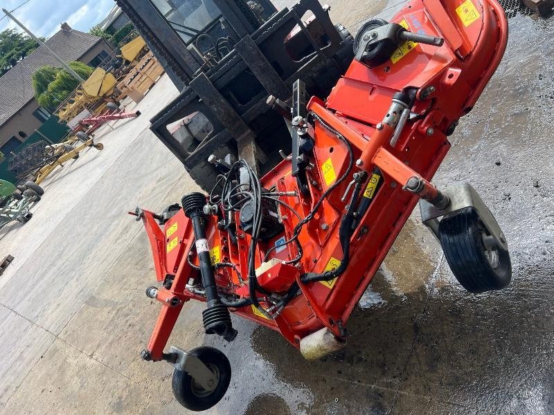 Aufsitzmäher des Typs Wiedenmann RMR230V-F, Gebrauchtmaschine in Richebourg (Bild 1)