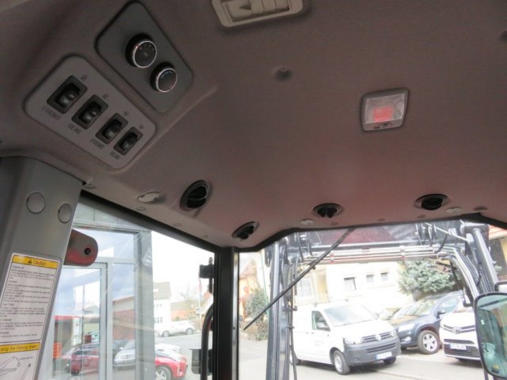 Traktor des Typs Branson 5025 C  Klima Frontalder Stoll, Neumaschine in Sommerach (Bild 12)