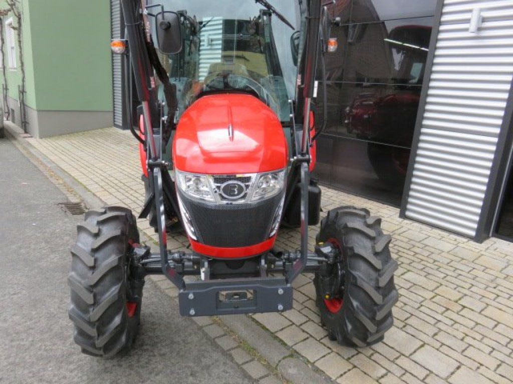 Traktor des Typs Branson 5025 C  Klima Frontalder Stoll, Neumaschine in Sommerach (Bild 9)