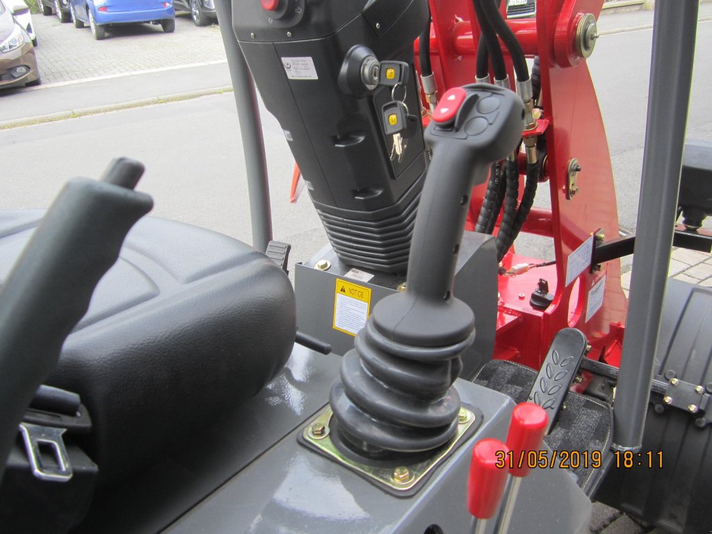 Hoflader des Typs Schmitt Sommerach 807, Gebrauchtmaschine in Sommerach (Bild 4)