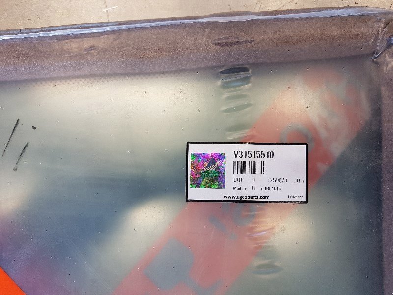 Sonstige Teile des Typs Valtra V31515510 Scheibe, Neumaschine in Chur (Bild 2)