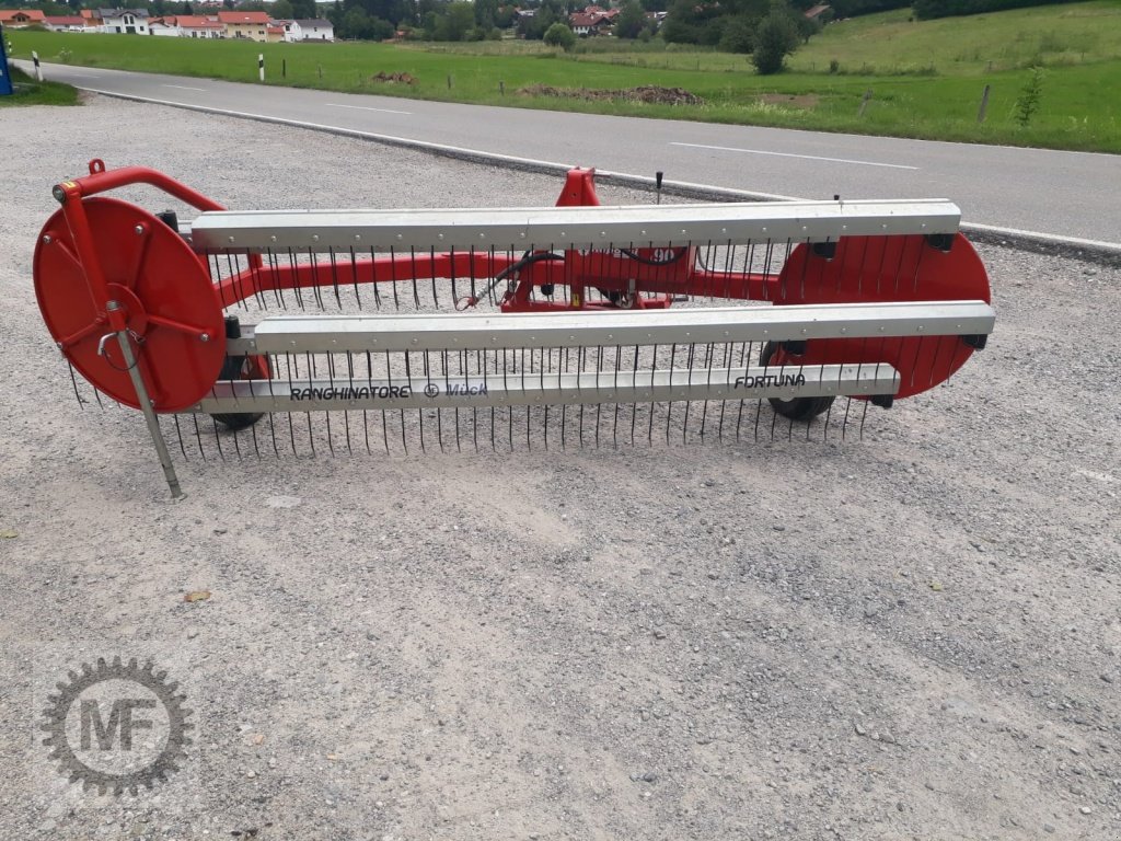 Schwader des Typs Repossi 90/5XL, Mietmaschine in Huglfing (Bild 1)