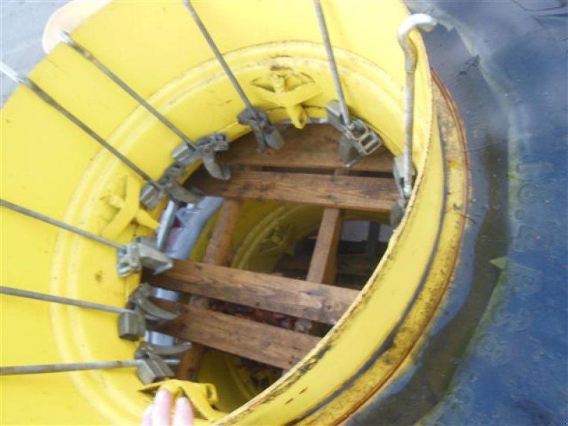 Reifen des Typs Kleber 18,4x38 med låse, Gebrauchtmaschine in Egtved (Bild 3)