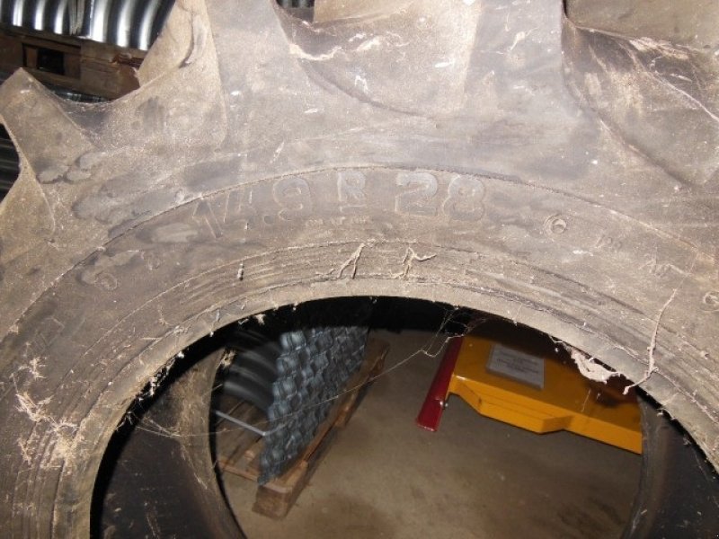 Reifen des Typs Taurus 360/70 R24, Gebrauchtmaschine in Egtved (Bild 3)