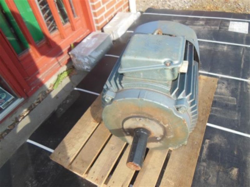 Sonstiges des Typs Sonstige 30 hk 2900o/m fodmotor, Gebrauchtmaschine in Egtved (Bild 3)