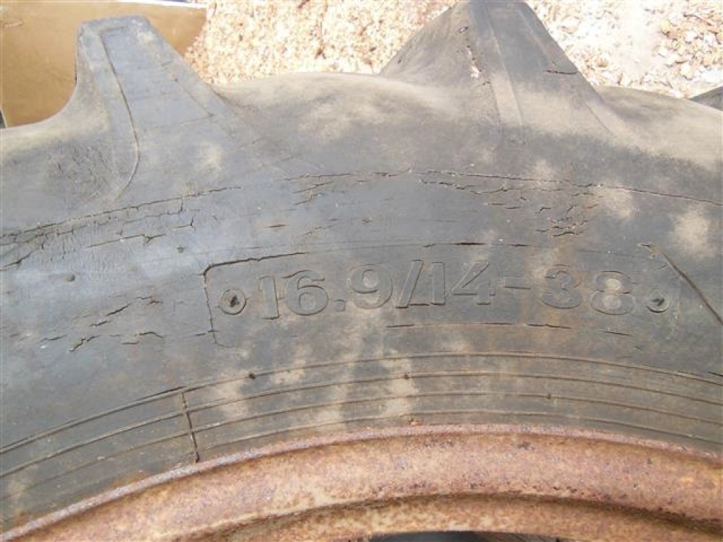 Reifen des Typs Sonstige 16,9x38, Gebrauchtmaschine in Egtved (Bild 2)