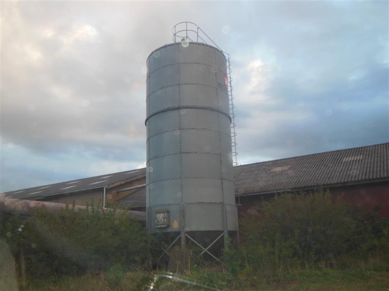 Silo des Typs Sonstige 800 tdr., 8 ringe 7 ben med snegl,, Gebrauchtmaschine in Egtved (Bild 1)