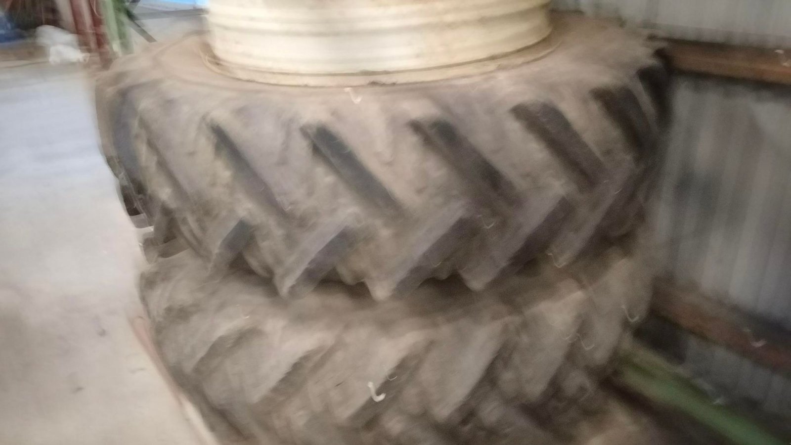 Reifen des Typs Sonstige 16,9 x 38, Gebrauchtmaschine in Egtved (Bild 4)