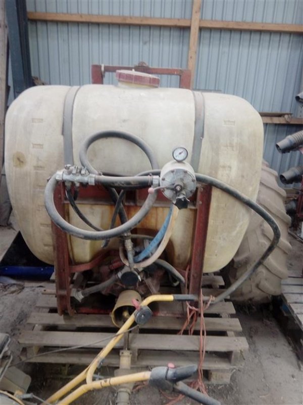 Feldspritze des Typs Hardi Rækkesprøjte, Gebrauchtmaschine in Egtved (Bild 1)