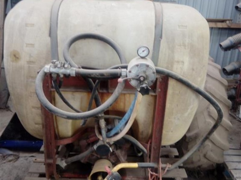 Feldspritze des Typs Hardi Rækkesprøjte, Gebrauchtmaschine in Egtved (Bild 1)