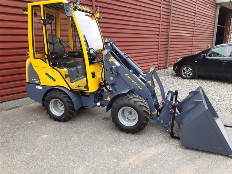Kompaktlader des Typs Eurotrac W11 med lang arm, førerhus, skovl og gafler, Gebrauchtmaschine in Rødekro (Bild 1)