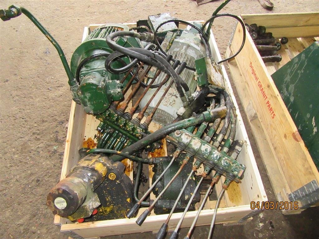 Sonstiges des Typs Sonstige Olie pumper, Motor mm., Gebrauchtmaschine in Høng (Bild 3)