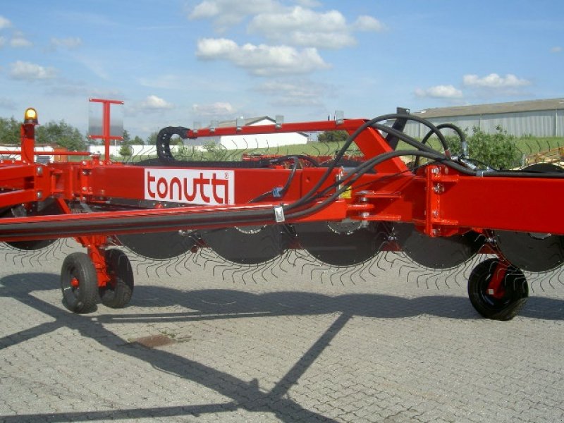 Schwader des Typs Tonutti V24  PRO version, Gebrauchtmaschine in Randers Sv (Bild 5)