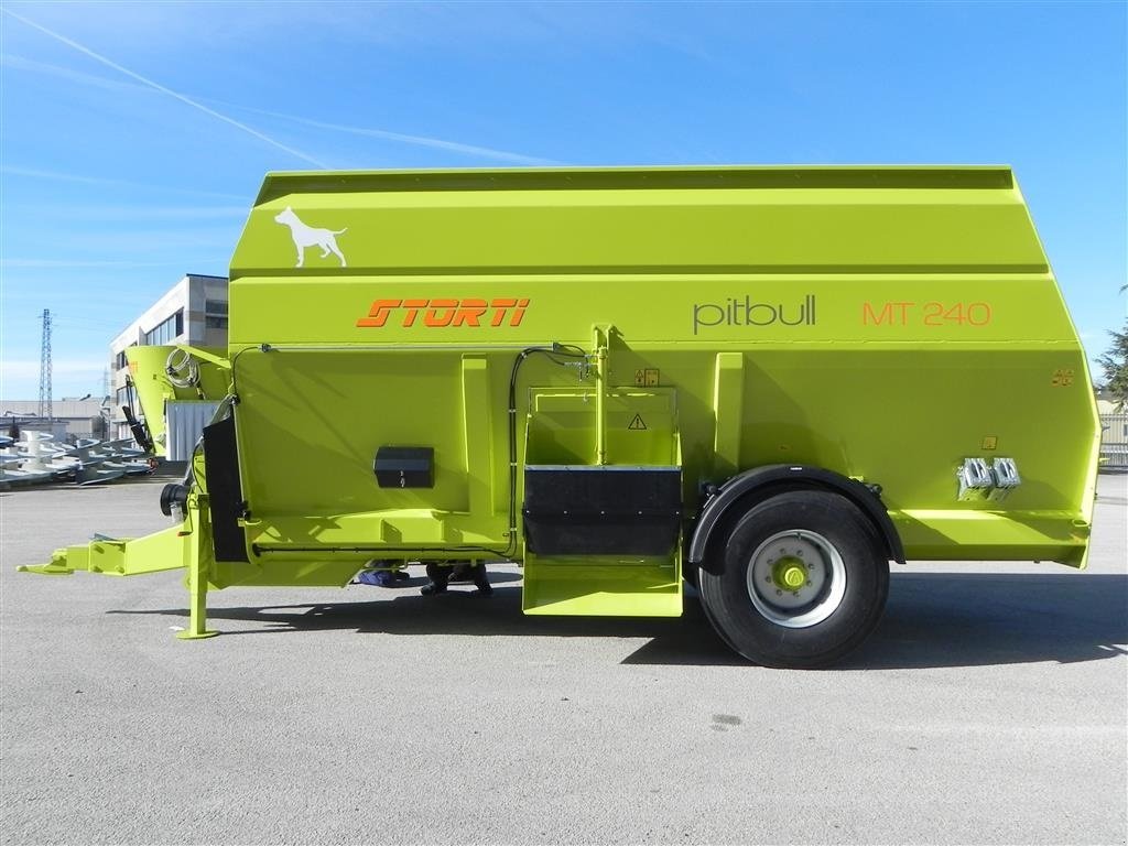 Futterverteilwagen des Typs Storti Bulldog BOXER  på 24", Gebrauchtmaschine in Randers Sv (Bild 1)