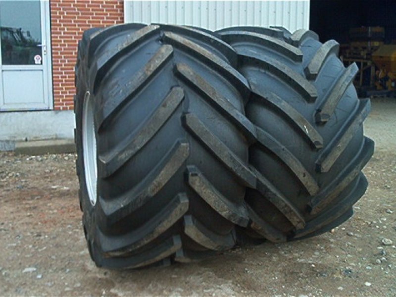 Rad des Typs Michelin 1050-32 til alle mejetærskere, Gebrauchtmaschine in Hjortshøj (Bild 1)