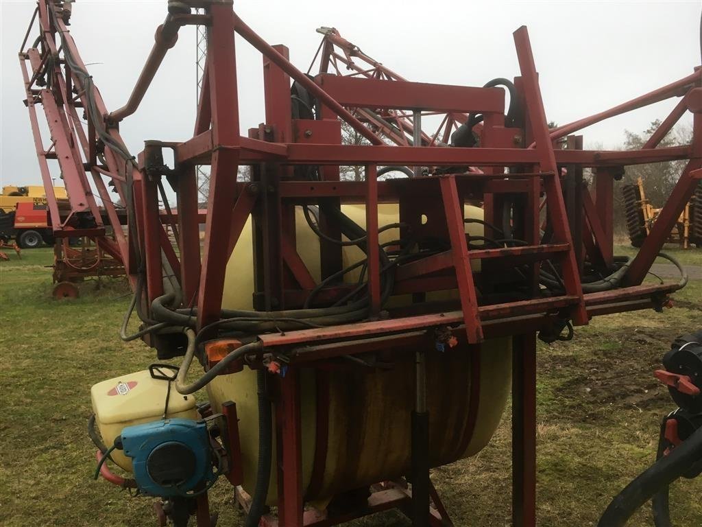 Feldspritze des Typs Hardi LHY 1000 / 16/361 Incl. fronttank, Gebrauchtmaschine in Roskilde (Bild 3)