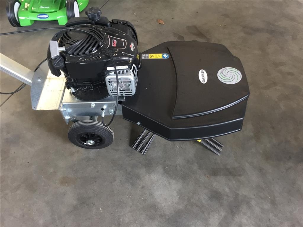 Wildkrautbürste des Typs Sonstige Grennbuster Home 550 Skubmodel, Gebrauchtmaschine in Roskilde (Bild 1)