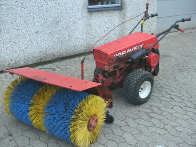 Einachstraktor des Typs Sonstige 2 hj. med fejemaskine (NR 829863), Gebrauchtmaschine in Helsinge (Bild 1)