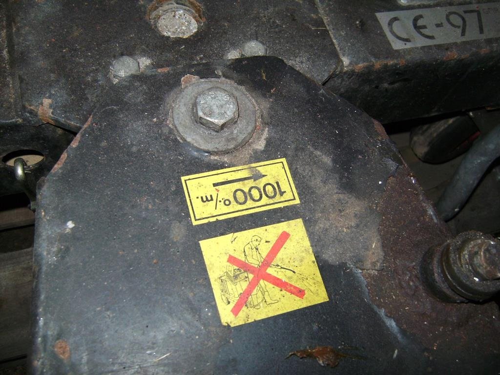 Anbaukehrmaschine des Typs GMR FF 1200 LSA, Gebrauchtmaschine in Helsinge (Bild 4)