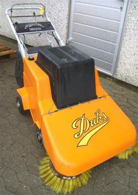 Straßenkehrmaschine des Typs Sonstige Fo-B 2000 med opsamler, Gebrauchtmaschine in Helsinge (Bild 1)