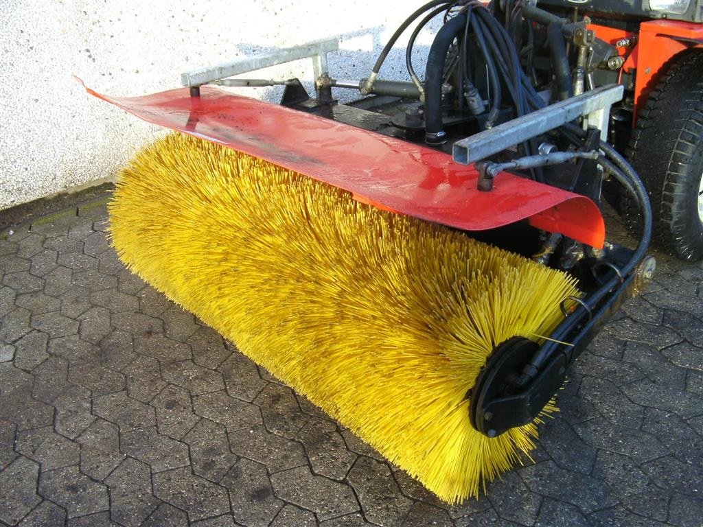 Anbaukehrmaschine des Typs HAF 130 cm Hydraulisk, Gebrauchtmaschine in Helsinge (Bild 1)