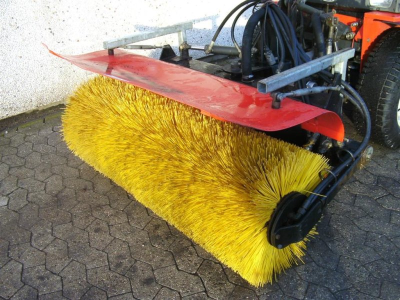 Anbaukehrmaschine des Typs HAF 130 cm Hydraulisk, Gebrauchtmaschine in Helsinge (Bild 1)