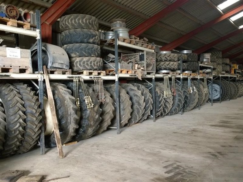 Reifen des Typs Trelleborg 710/70R42 Vi har mange brugte dæk på lager., Gebrauchtmaschine in Fjerritslev (Bild 1)
