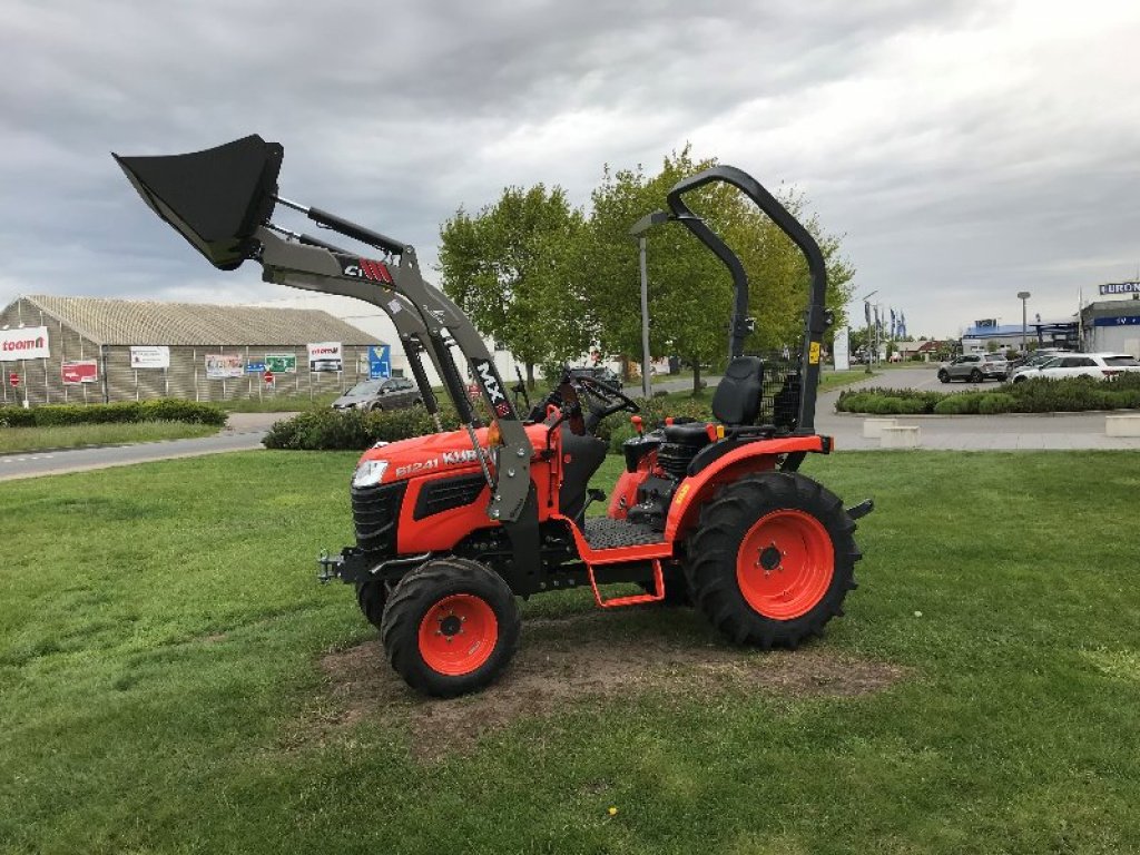 Kommunaltraktor des Typs Kubota B1241, Vorführmaschine in Zeven (Bild 1)