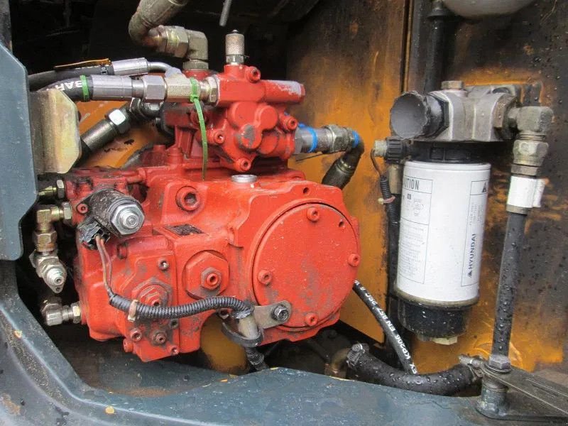 Kettenbagger des Typs Hyundai Robex 145LCR-9S, Gebrauchtmaschine in Barneveld (Bild 5)