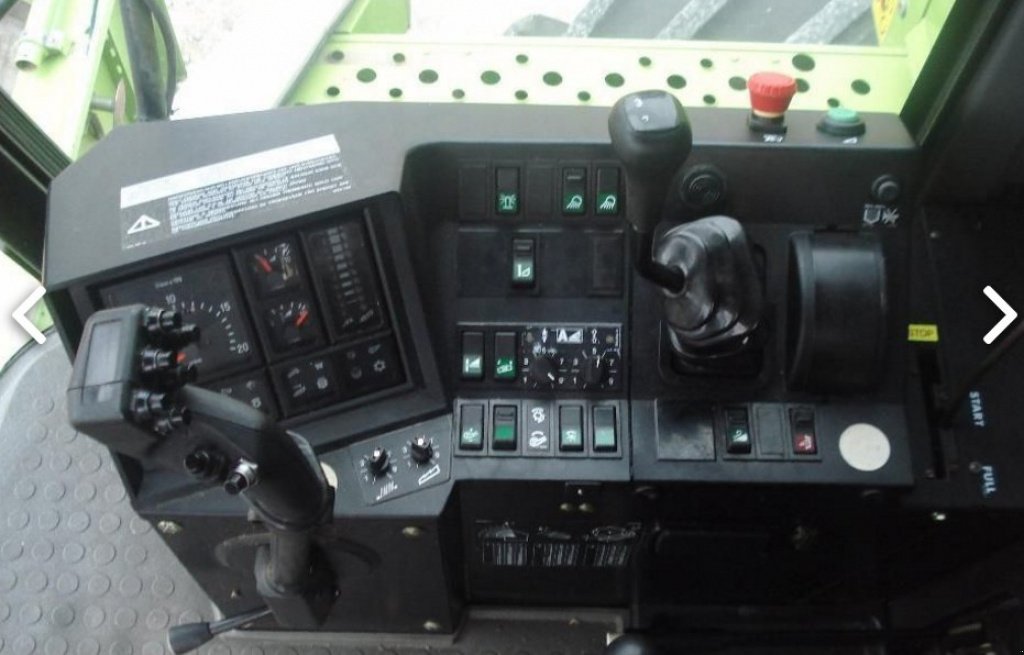 Oldtimer-Mähdrescher des Typs CLAAS Dominator 108 VX, Neumaschine in Торчин (Bild 2)