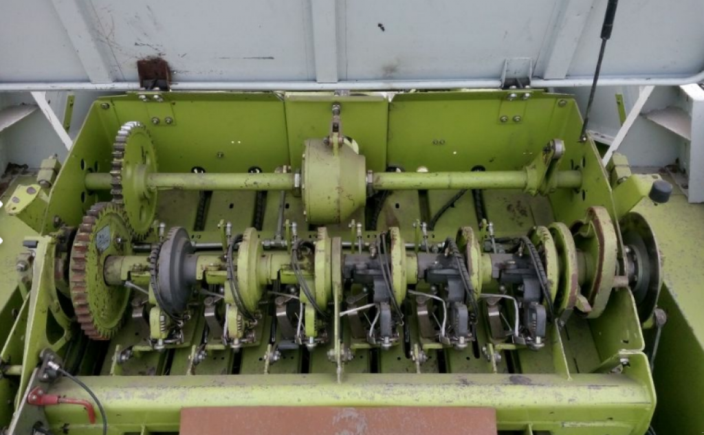 Hochdruckpresse des Typs CLAAS Quadrant 2200 RC,  in Дніпро (Bild 4)