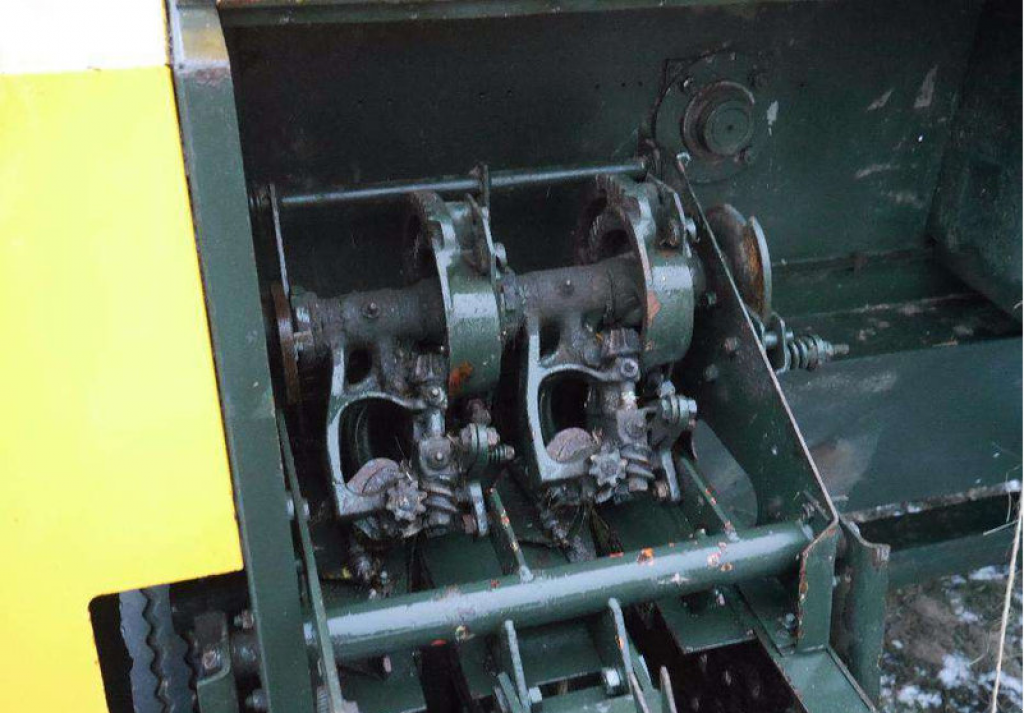 Hochdruckpresse des Typs Rivierre Casalis KR 49 G,  in Луцьк (Bild 4)