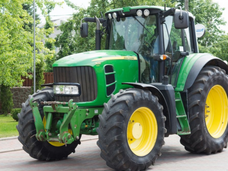 Oldtimer-Traktor des Typs John Deere 7430 Premium, Neumaschine in Житомир (Bild 1)