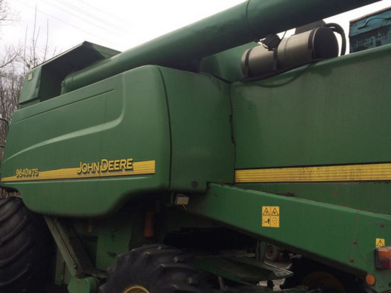 Oldtimer-Mähdrescher des Typs John Deere 9640 WTS, Neumaschine in Дніпропетровськ (Bild 1)