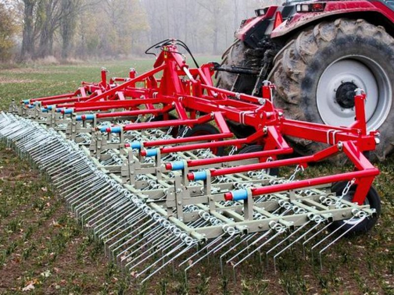 Wiesenegge des Typs Unia Akcent,  in Луцьк (Bild 1)