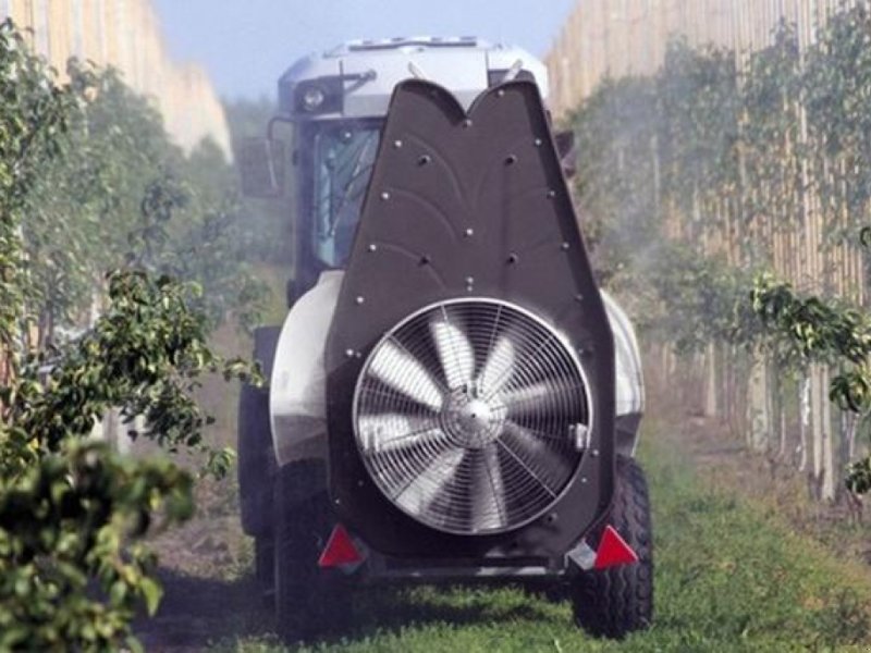 Weinbauspritze des Typs Unia Sleza 2000 Duet 2 XL,  in Луцьк (Bild 1)