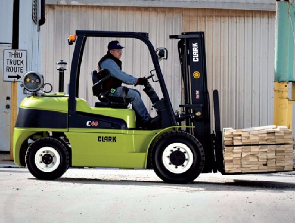 Gabelstapler des Typs Clark C 40,  in Харків (Bild 1)