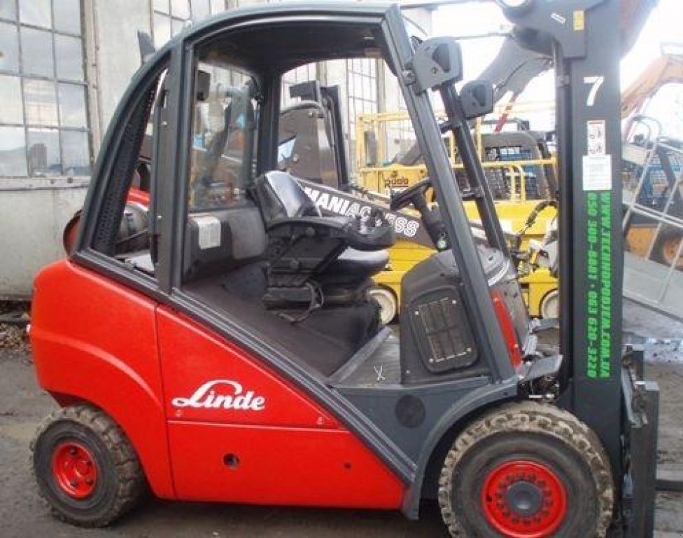 Gabelstapler des Typs Linde H25T,  in Харків (Bild 1)